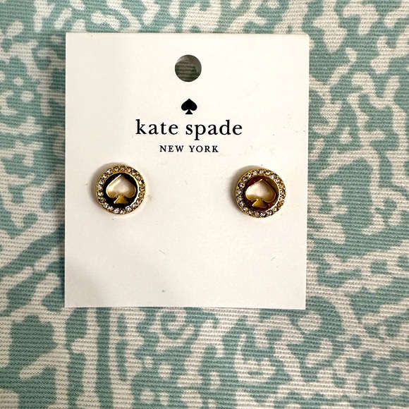 NWT ♠️ Kate Spade ♠️ Gold Stud Earrings - Picture 1 of 1